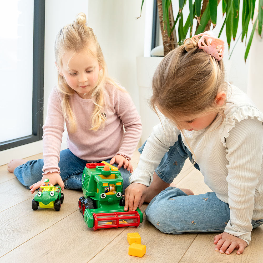 Jucarie pentru copii WOW Toys, Combina agricola, Harvey Harvester