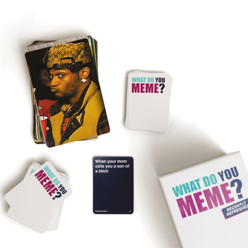 What Do You Meme? - Jocul de baza