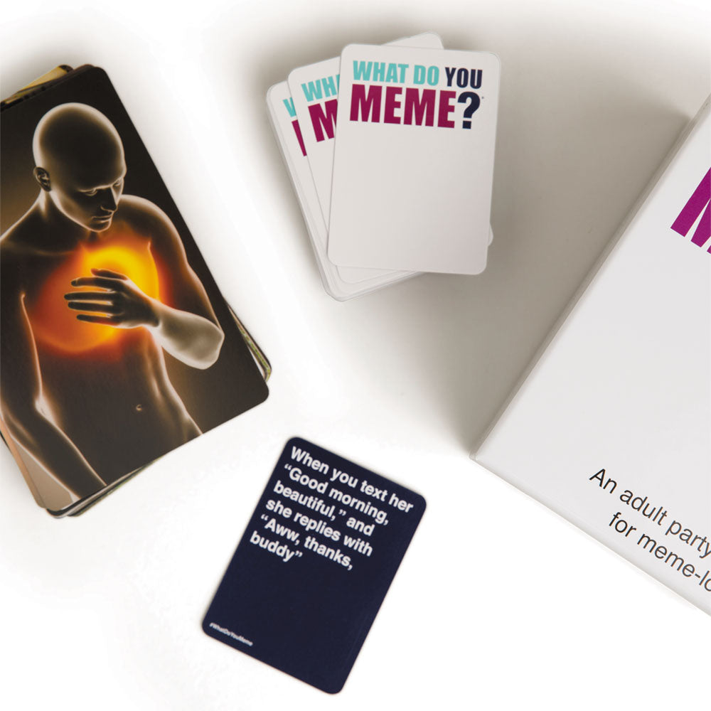 What Do You Meme? - Jocul de baza