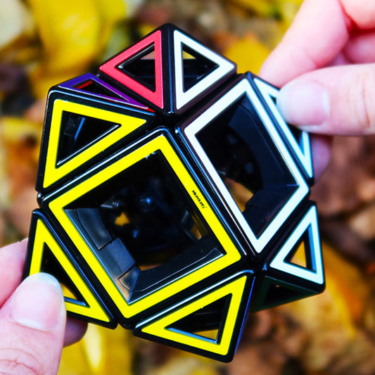 Imagine Joc logic Meffert’s Hollow Skewb Cube