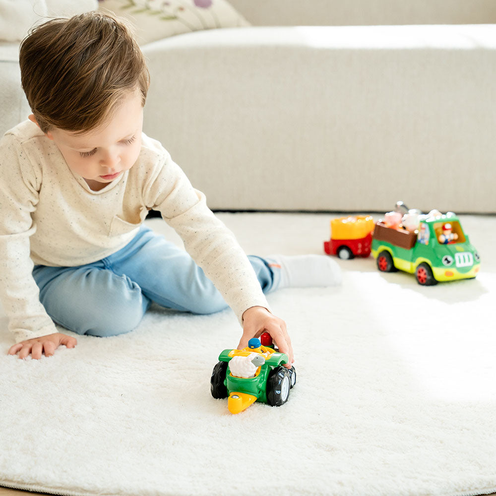 Jucarie pentru copii WOW Toys, Tractor cu remorca, Taylor's Tractor Ride