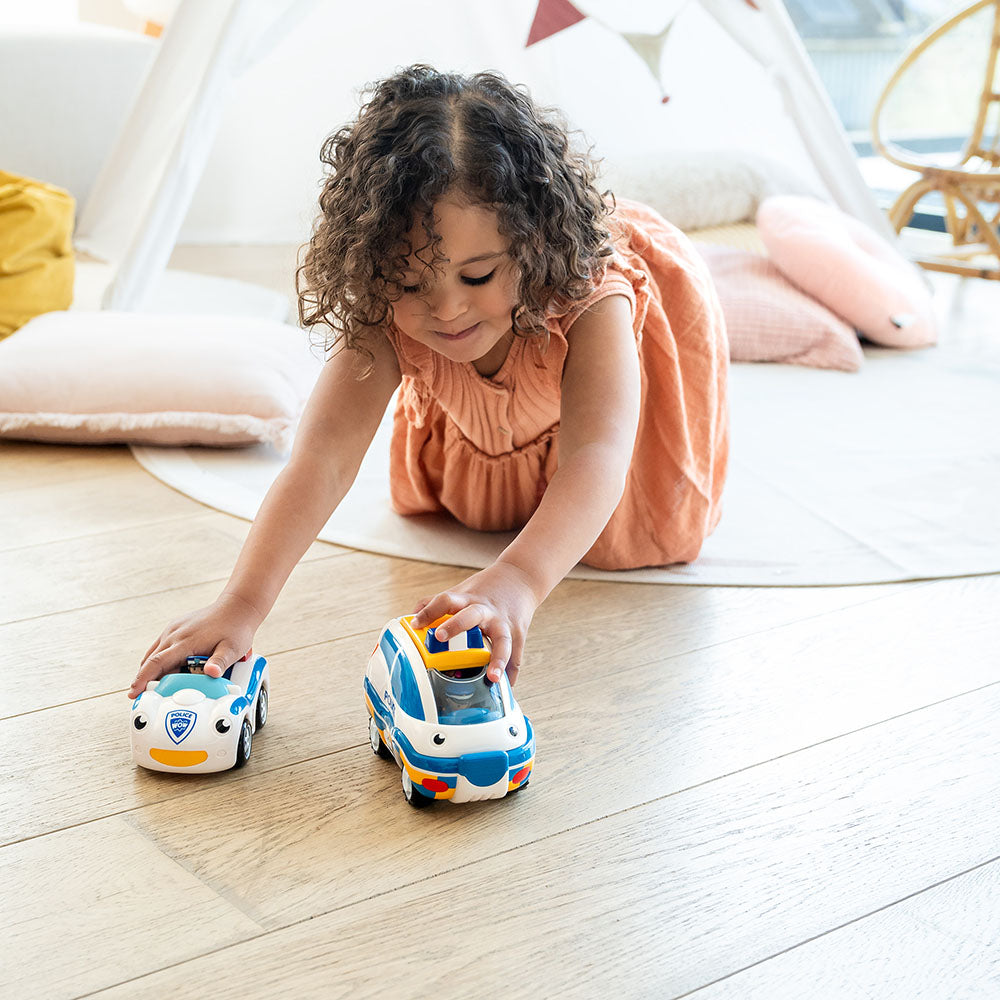 Jucarie pentru copii WOW Toys, Masina de politie, Cop Car Cody