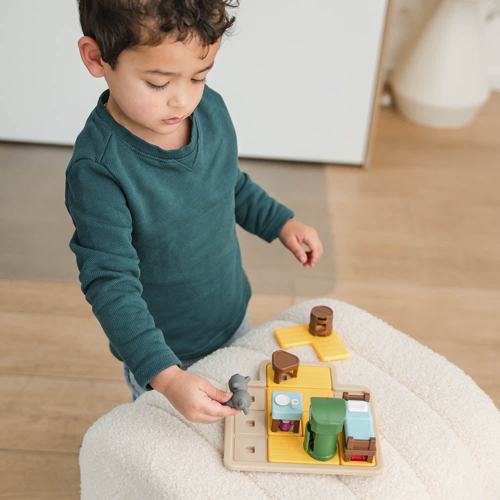Smart Games - The Wolf & The 7 Goats - Deluxe, joc de logica cu 48 de provocari, 3+ ani,  editie internationala