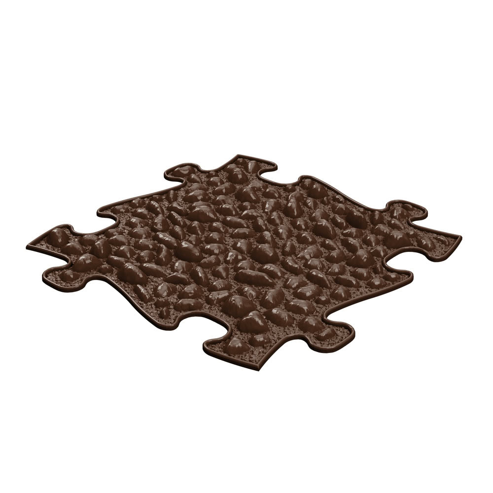 Covoras ortopedic senzorial Muffik Pebbles Firm, textura tare cu efect de pietricele pentru masaj plantar si stimulare tactila, maro, 29.79 x 29.79 cm, 1+ ani