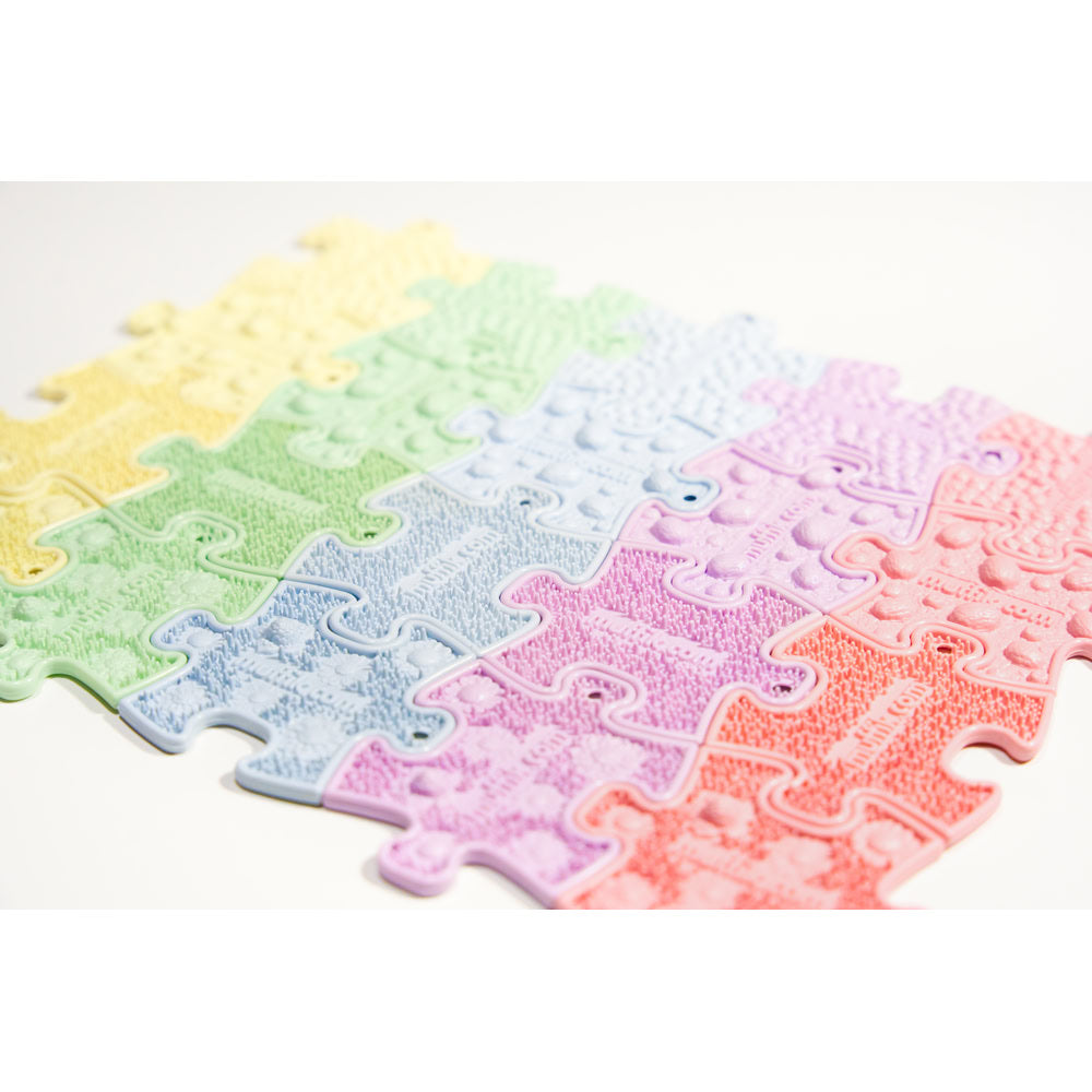 Set puzzle senzorial, Nano Puzzles Pastel, din gama covoraselor ortopedice Muffik, stimulare tactila, creativitate si dezvoltare motrica, 20 piese, 6.5 x 5.4 cm, 1+ ani
