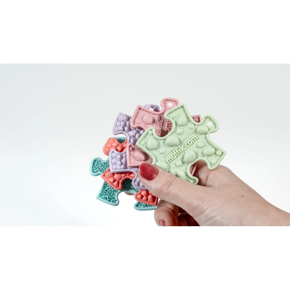 Set puzzle senzorial, Nano Puzzles Pastel, din gama covoraselor ortopedice Muffik, stimulare tactila, creativitate si dezvoltare motrica, 20 piese, 6.5 x 5.4 cm, 1+ ani
