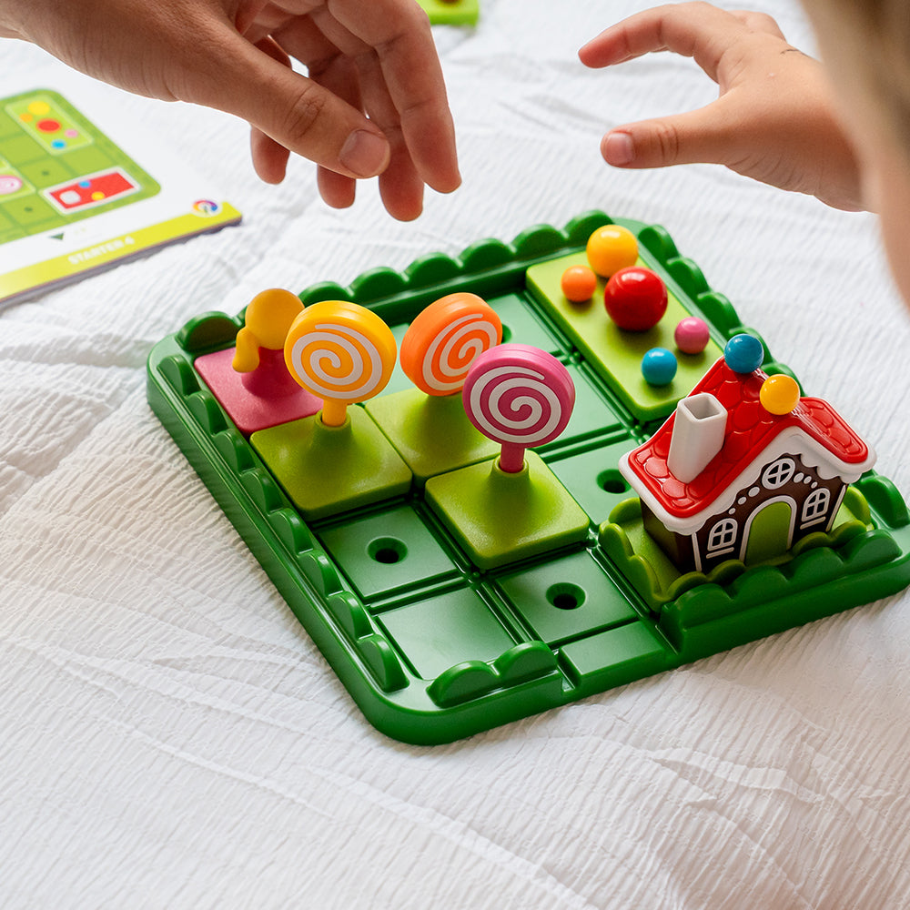 Smart Games - Hansel & Gretel, joc de logica cu 60 de provocari, 5+ ani, editie internationala