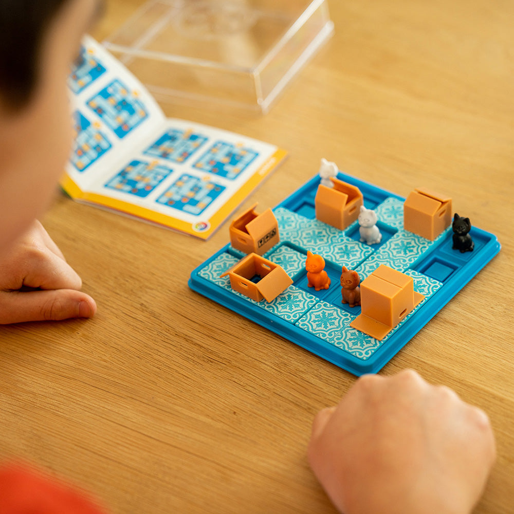 Smart Games - Cats and Boxes, , joc de logica cu 60 de provocari, 7+ ani, editie internationala